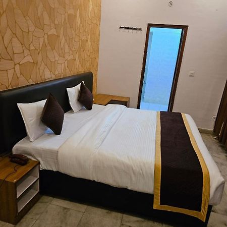 Hotel Anand Inn-Top Family Hotels Business Hotels Best Couple Friendly Hotel In Lucknow Eksteriør billede