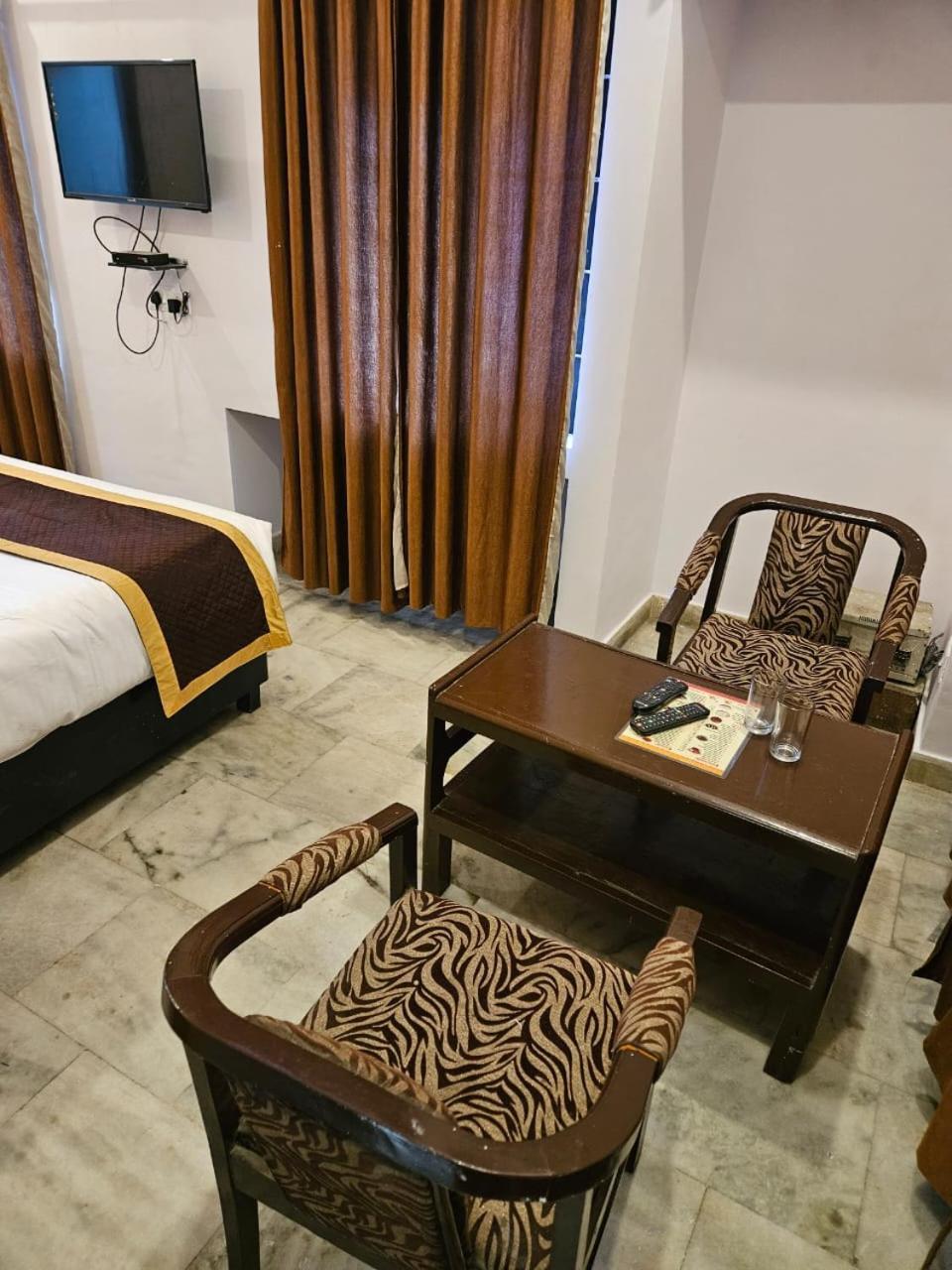 Hotel Anand Inn-Top Family Hotels Business Hotels Best Couple Friendly Hotel In Lucknow Eksteriør billede