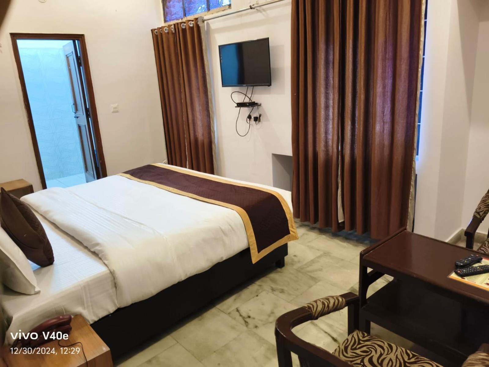 Hotel Anand Inn-Top Family Hotels Business Hotels Best Couple Friendly Hotel In Lucknow Eksteriør billede
